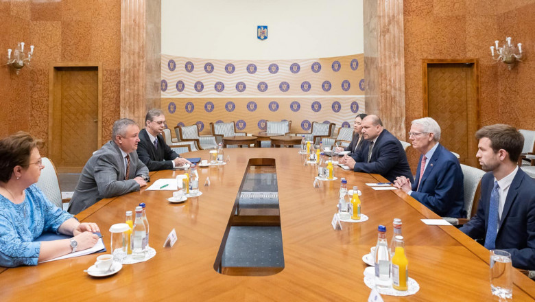 Nicolae Ciuca le-a aratat unor senatori americani cum poate ajuta Romania in transportarea cerealelor ucrainene Imagine