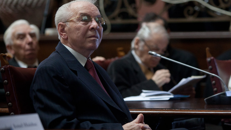 Nicolae Vacaroiu, presedintele Curtii de conturi, a plecat enervat din comisiile reunite pentru buget Imagine