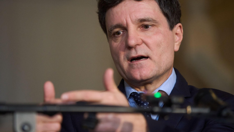 Nicusor Dan a semnat avizul necesar inceperii lucrarilor de refacere a Planseului Unirii Imagine