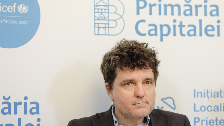 Nicusor Dan a semnat contractul pentru achizitia a 22 de troleibuze finantate prin PNRR Imagine