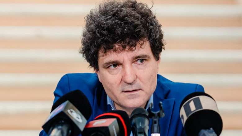 Nicusor Dan, despre luminile ramase aprinse ziua in Bucuresti: E un program in functie de rasarit si apus Imagine