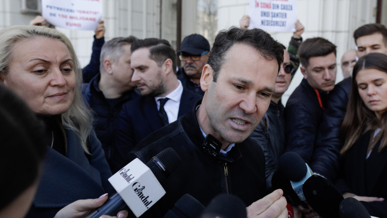 Nicusor Dan il ironizeaza pe Robert Negoita: "Un om foarte curajos, sa se apropie de Parchet singur" Imagine