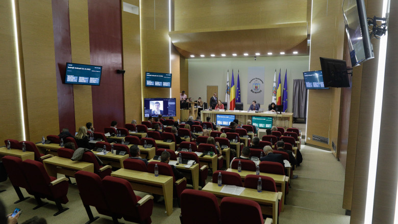 Nicusor Dan, PNL, USR si PMP au discutat despre deblocarea bugetului Capitalei. Pana luni trebuie sa gaseasca fondurile lipsa Imagine