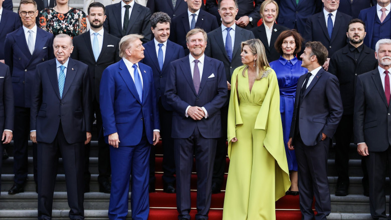 Nicusor Dan, poza de grup cu liderii NATO. Presedintele Romaniei a stat chiar langa Donald Trump si Mark Rutte Imagine
