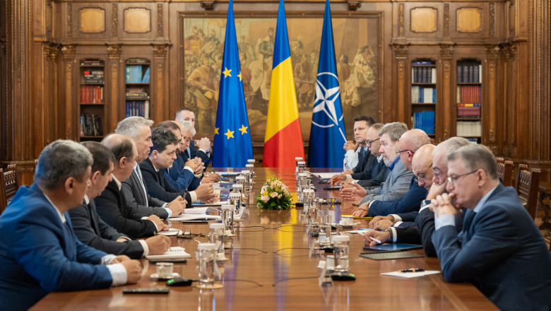 Nicusor Dan: Romania e intr-un moment de cotitura. Deciziile pe care le vom lua vor trasa directia tarii noastre pentru urmatorii ani Imagine