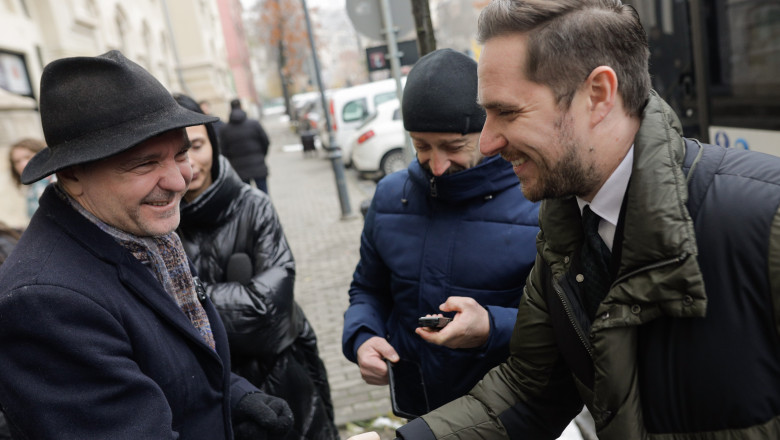 Nicusor Dan spune ca are o relatie foarte buna cu Bujduveanu: „Am vorbit azi prin mesaje. Mi-a dat o maimuta din asta, de pe telefon” Imagine