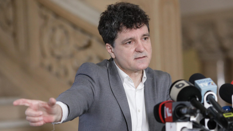 Nicusor Dan: Sunt multumit de cota de incredere pe care o am. Ma mira cota atat de mare pe care o are Firea Imagine
