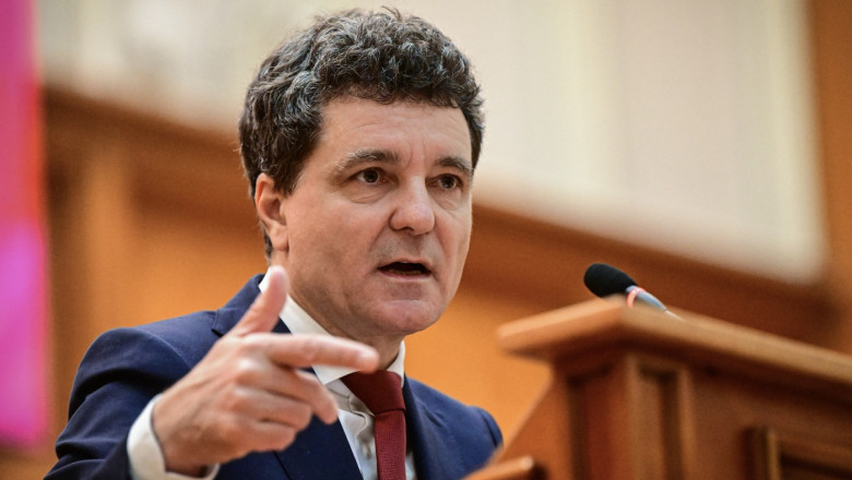 Nicusor Dan vrea ca serviciile de informatii sa combata iarasi evaziunea fiscala. SRI a avut protocol cu ANAF in anul 2012 Imagine