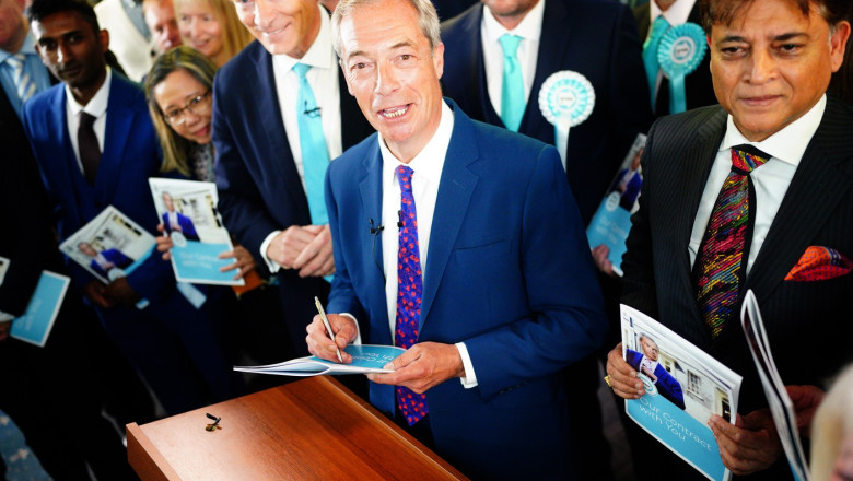 Nigel Farage ii cheama pe conservatorii lui Sunak la „revolta”: „Suntem fara rusine radicali, vrem schimbare” Imagine
