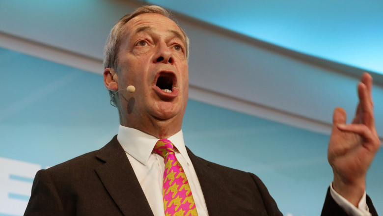 Nigel Farage, presat sa demisioneze de la conducerea partidului Reform UK dupa ce a fost criticat de Elon Musk Imagine