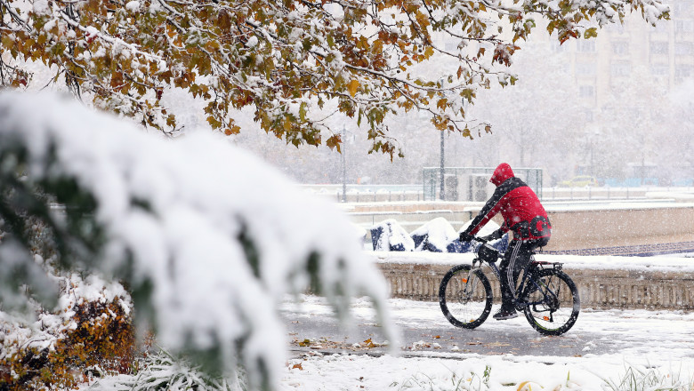 Ninsori in Bucuresti, stratul de zapada va fi de 10 centimetri. Meteorologii anunta o schimbare radicala a vremii in urmatoarele ore Imagine