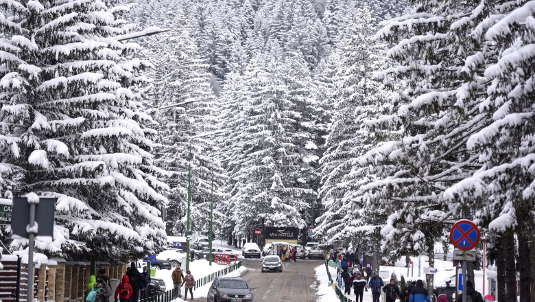 Ninsori, lapovita si ploi in urmatoarele doua zile. Vreme deosebit de rece in Bucuresti, cu temperaturi care scad spre 1 grad Imagine