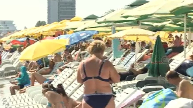 Noapte alba pe litoral. Este cel mai aglomerat weekend din acest sezon Imagine