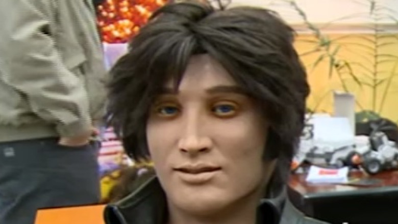 Noaptea cercetatorilor. De la dispozitive pentru nevazatori la robotul Elvis Presley Imagine