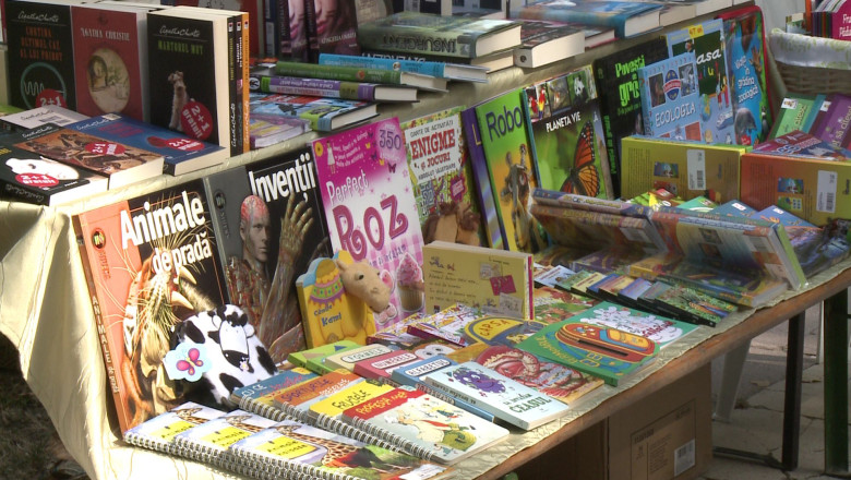 Noaptea in biblioteca Imagine