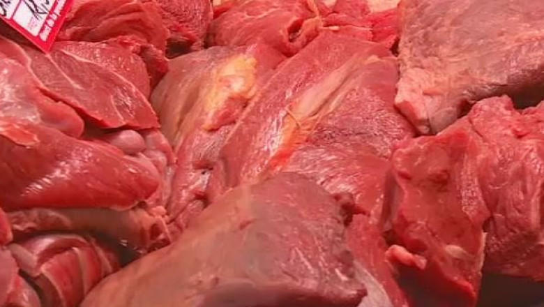 Noi arestari in dosarul "Mafia carnii" Imagine