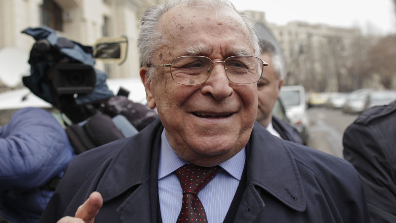 Noi date despre starea de sanatate a lui Ion Iliescu: „tendinta de somnolenta si slabiciune marcata” Imagine