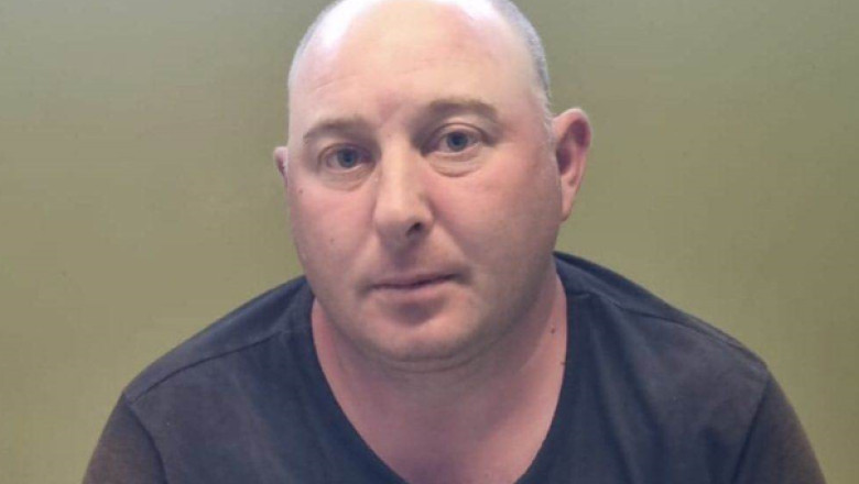 Noi detalii in cazul barbatului acuzat ca a ucis-o pe fata de 12 ani gasita in lada unei canapele. Ce a cerut din spatele gratiilor Imagine