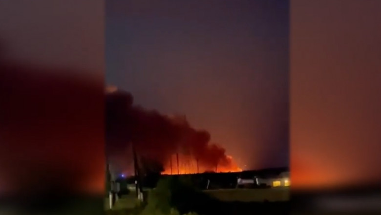 Noi explozii la granita ruso-ucraineana. Rusii din doua comune au fost evacuati dupa ce un depozit de munitie a luat foc Imagine