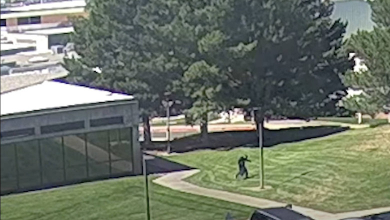 Noi imagini cu atacatorul lui Charlie Kirk, publicate de politie. Anchetatorii au reconstituit miscarile presupusului asasin Imagine