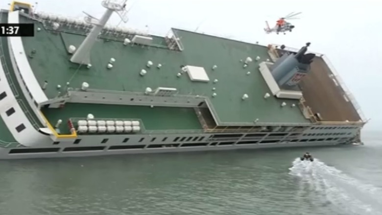 Noi imagini de la tragedia navala din Coreea Imagine