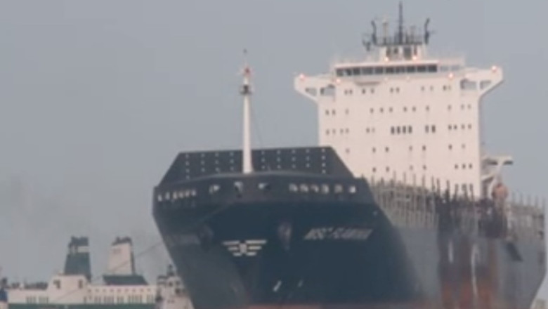 Noi probleme pe nava Flaminia. La bord se afla containere cu carne stricata Imagine