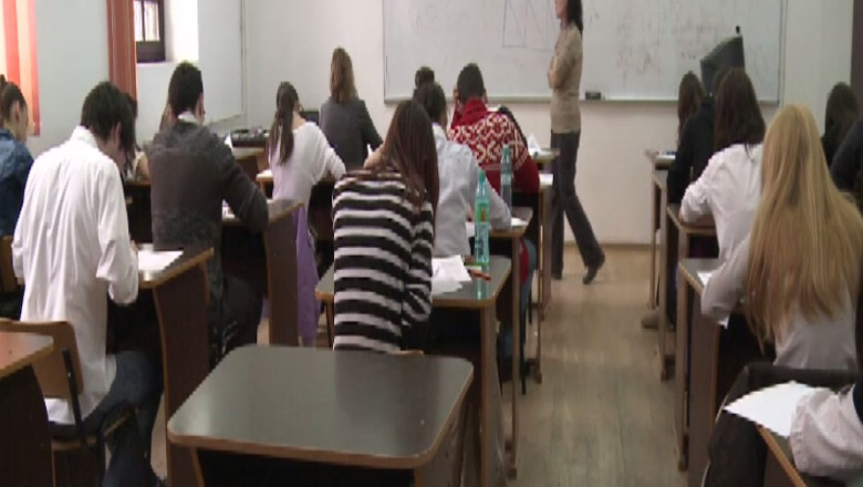 Noi suspiciuni de spaga la un liceu din Constanta Imagine