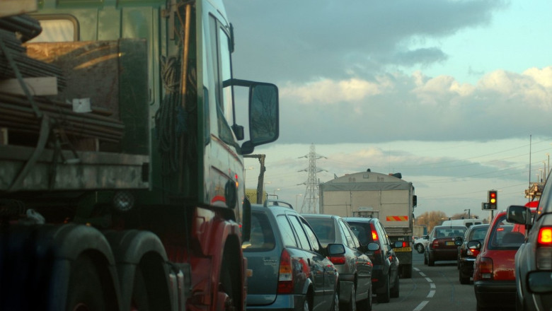 Noi taxe pentru soferi. Rovinietele vor fi mai scumpe, in functie de noxele emanate de masini Imagine