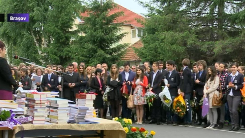 Note mari si medii peste 9 la final de an scolar. Cerintele de la catedra au scazut, spun profesorii Imagine