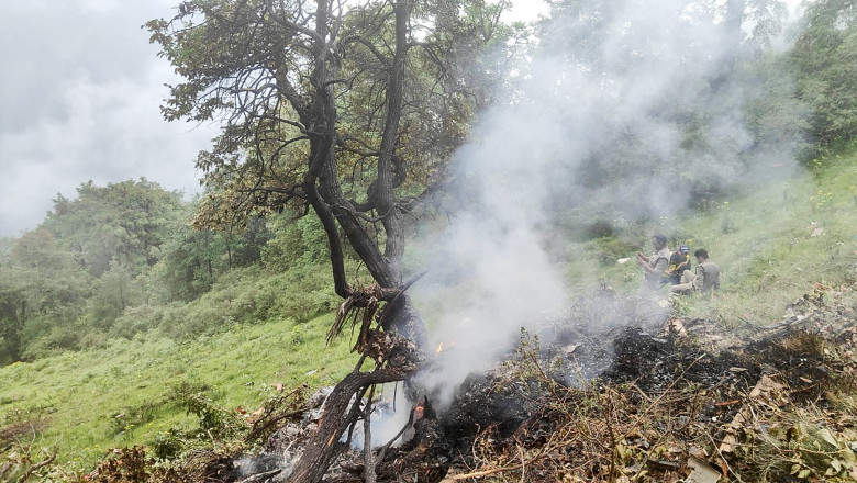 Nou accident aviatic in India. Un elicopter cu pelerini hindusi s-a prabusit, iar toti pasagerii au murit Imagine