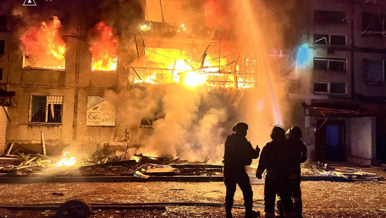 Nou atac masiv al Rusiei, cu sute de drone si rachete, asupra Ucrainei. „Rusii sunt extrem de incurajati de declaratiile lui Trump” Imagine