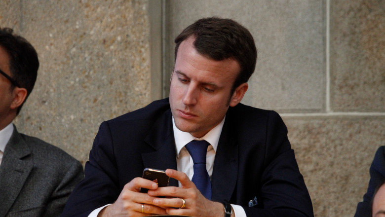 „Noua diplomatie” a telefonului mobil. Cum ocolesc Trump, Macron si Zelenski canalele oficiale de comunicare Imagine