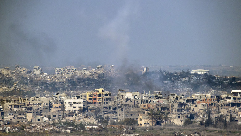 Noua romani au fost evacuati din Fasia Gaza. MAE: „Vor fi repatriati cu o aeronava a Fortelor Aeriene Romane” Imagine