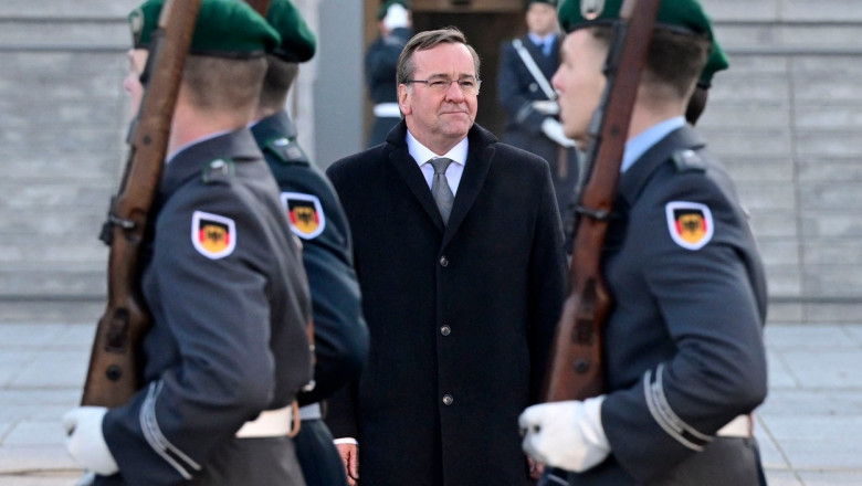 Noul ministru al Apararii din Germania si-a preluat mandatul: Este nevoie sa sprijinim Ucraina cu material al armatei germane Imagine