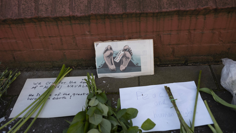 Novaia Gazeta: Noi dezvaluiri despre cadavrul lui Navalnii. Trupul este pazit de politie, iar medicii nu au voie sa faca autopsia Imagine