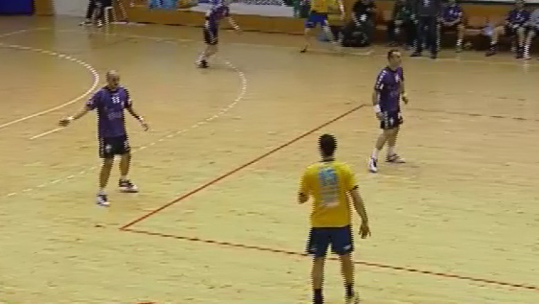 Novanc a parasit Stiinta Bacau Imagine