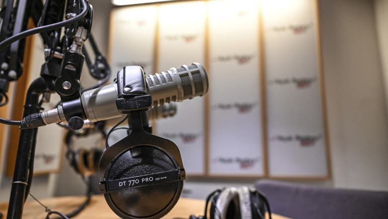 „Nu putem fi redusi la tacere”. Regimul lui Erdogan a inchis un important post de radio independent. Motivul invocat Imagine