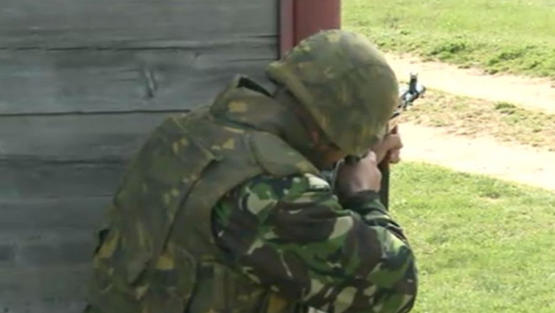 Nu toti militarii si politistii vor primi sporuri majorate Imagine