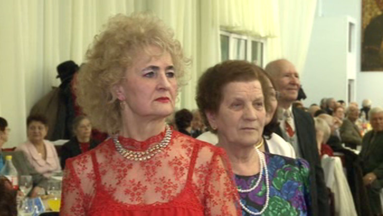 Numar dublu de cereri la Revelionul Pensionarilor din Iasi, in comparatie cu 2013 Imagine