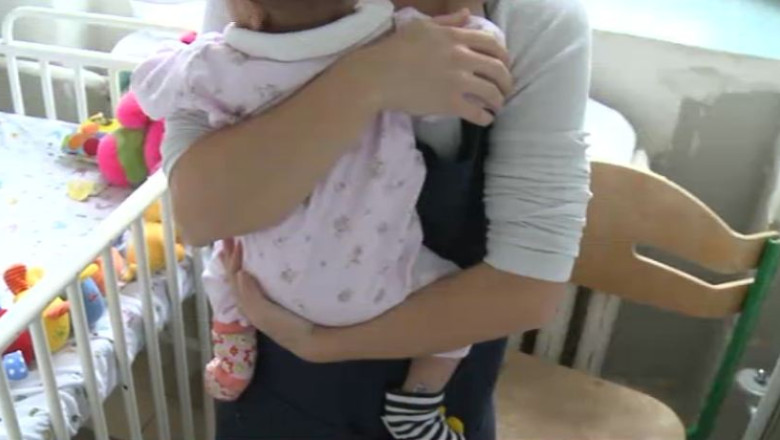 Numarul copiilor abandonati in spitale creste in preajma sarbatorilor de iarna Imagine