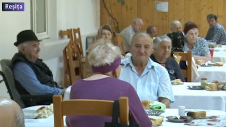 O asistenta la peste 80 de batrani. Caminul pentru batrani din Resita se confrunta cu o lipsa acuta de personal Imagine