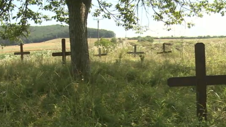 O autostrada din Romania s-a blocat intr-un cimitir Imagine