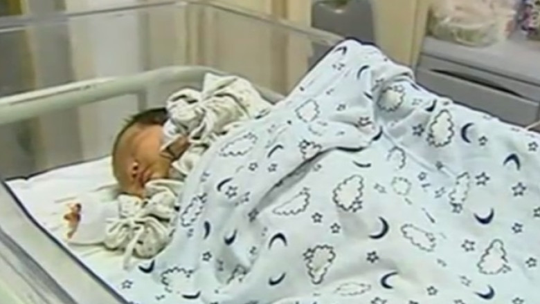 O chinezoaica a nascut un copil de 6,17 kilograme Imagine