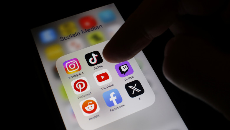 O comisie parlamentara din Franta recomanda interzicerea retelelor sociale pentru copiii sub 15 ani Imagine