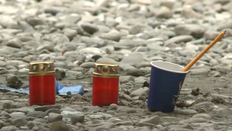 O eleva de 9 ani din Buzau a murit. Fetita a fost lovita de un camion dupa ce a coborat din microbuzul scolar Imagine