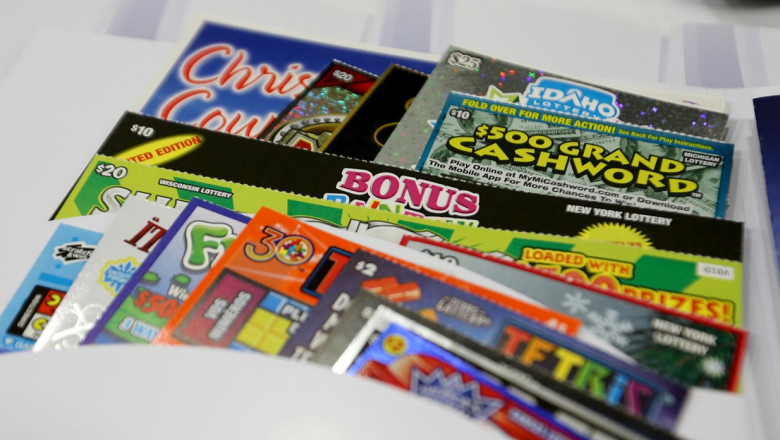 O femeie a castigat 3 milioane de dolari din lozuri razuibile in numai doua luni Imagine