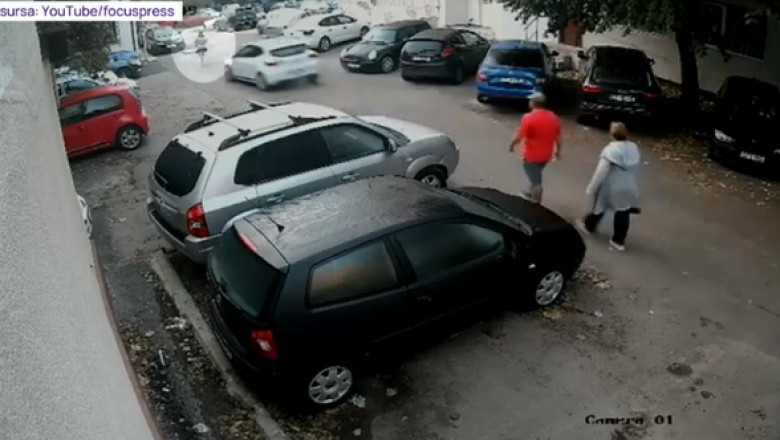O femeie a fost lovita intentionat cu masina de fostul iubit, intr-un cartier din Constanta. Momentul a fost surprins de camere Imagine