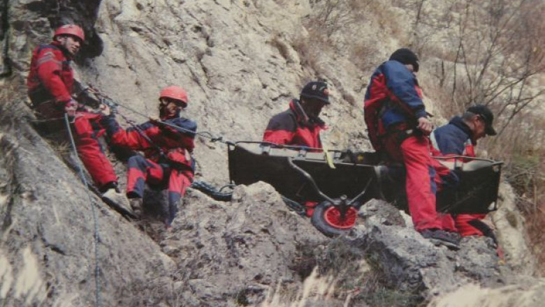 O femeie a murit dupa ce a cazut intr-o prapastie in Masivul Bucegi Imagine