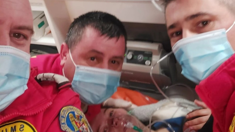 O femeie din Suceava a nascut in ambulanta. Paramedic: "Nici cand s-a nascut cel mic, al meu, nu am fost asa de emotionat" Imagine