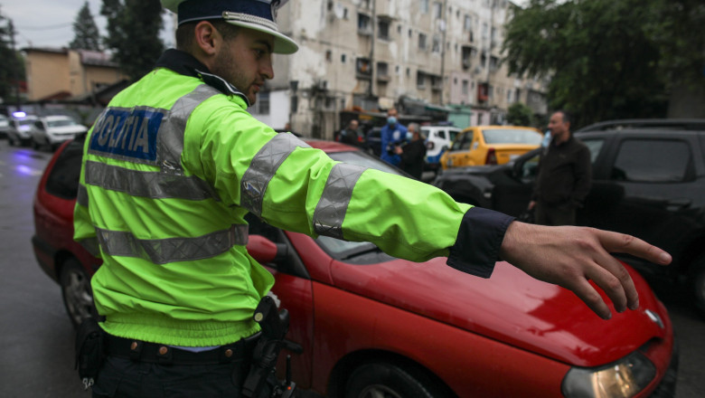 O femeie rapita a fost salvata din intamplare de politistii din Zarnesti, care au oprit la un control masina in care se afla Imagine